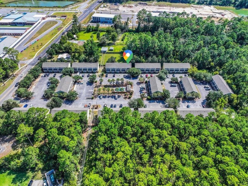 Beautifully updated townhome in the heart of Freeport. This - photo 35
