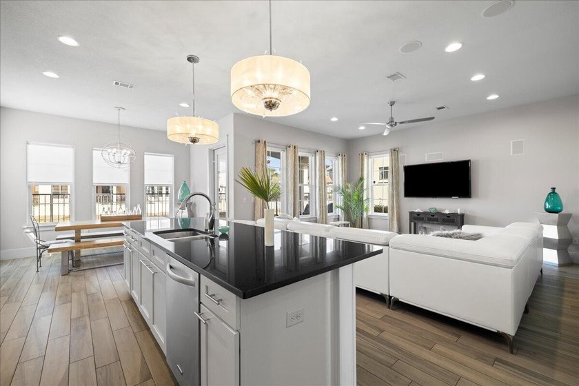 Experience the ultimate waterfront lifestyle in this - photo 4