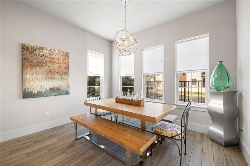 Experience the ultimate waterfront lifestyle in this - photo 8