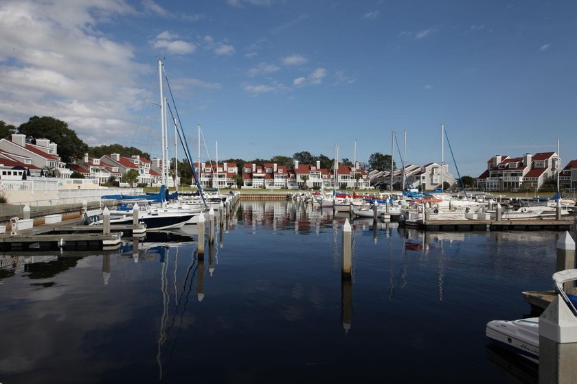 Deeded 30' boat slip in the charming Nantucket style community - photo 14