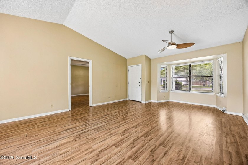 With a little TLC and some *Pin-spiration* this 3 bedroom 2 - photo 14