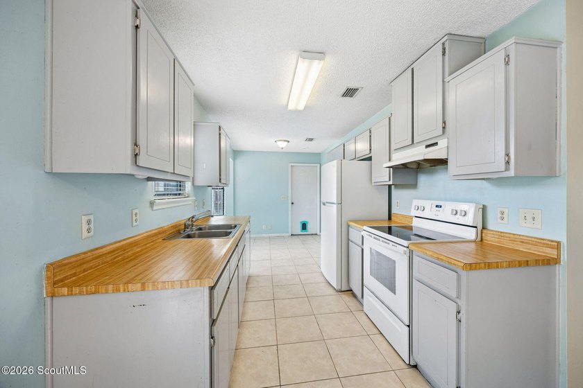 With a little TLC and some *Pin-spiration* this 3 bedroom 2 - photo 21