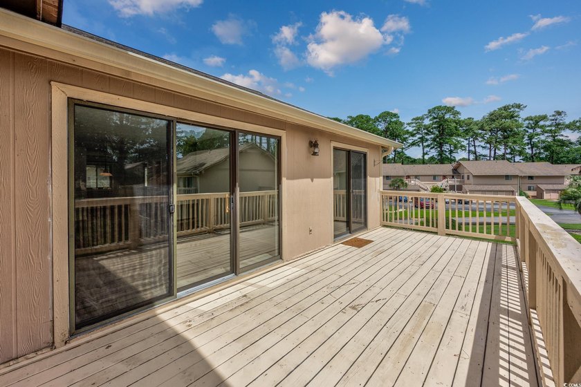 Prime Location! Move in ready &amp; pristine 2-bedroom, 2-bathroom - photo 25