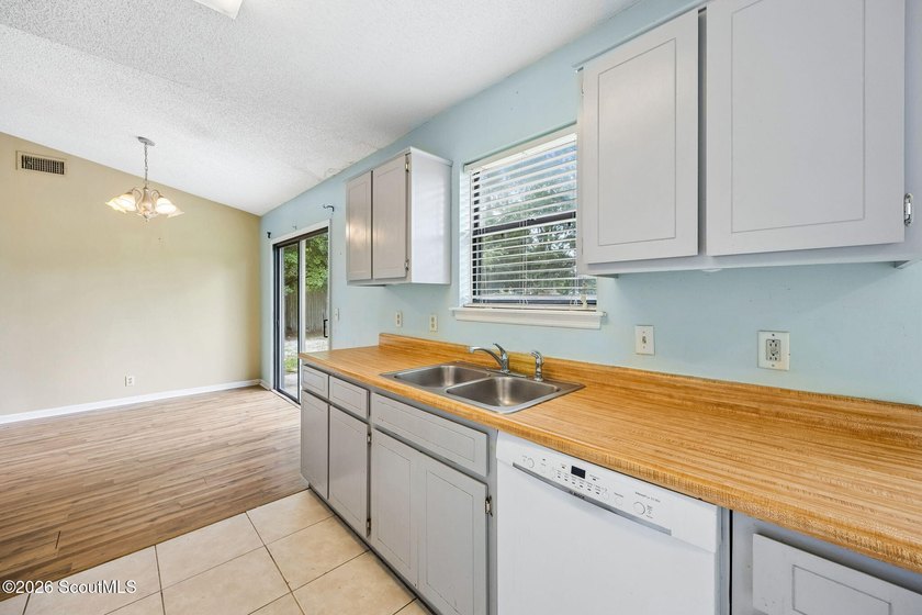With a little TLC and some *Pin-spiration* this 3 bedroom 2 - photo 25