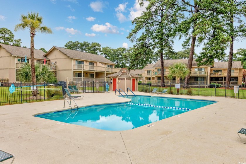 Prime Location! Move in ready &amp; pristine 2-bedroom, 2-bathroom - photo 31