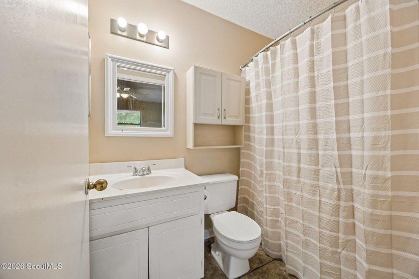 With a little TLC and some *Pin-spiration* this 3 bedroom 2 - photo 34