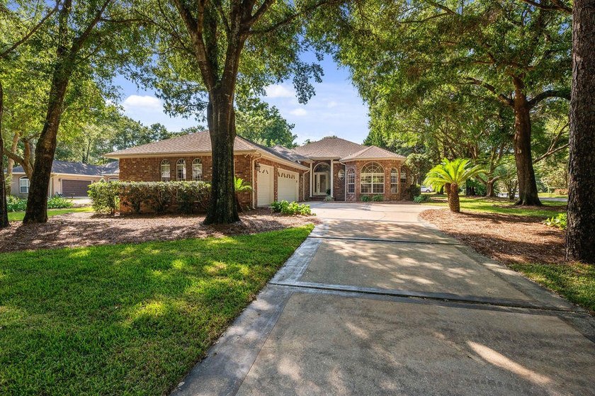 Come experience the quintessential Niceville lifestyle here at - photo 8