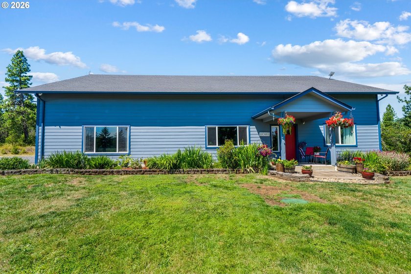 Escape to your own private, nearly 30-acre retreat just outside - photo 27