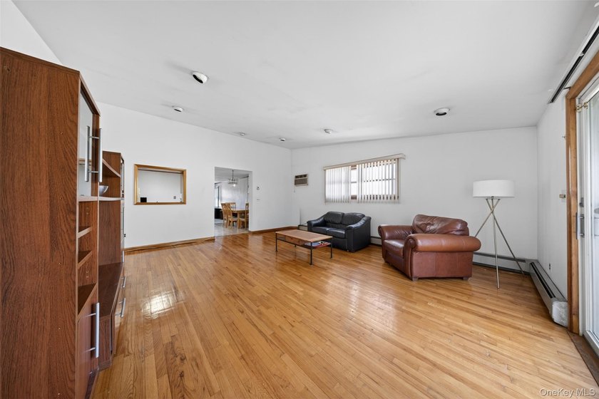 A semi-detached Colonial with a legal rear extension family room - photo 8