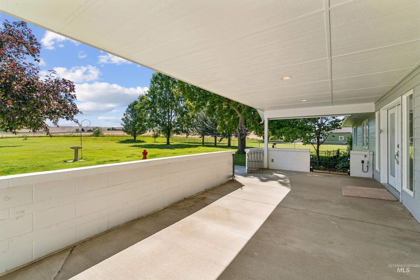 Tucked away in a peaceful country setting on 1.09 acres, you'll - photo 35