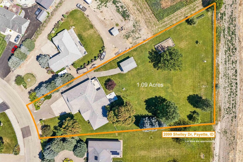 Tucked away in a peaceful country setting on 1.09 acres, you'll - photo 43