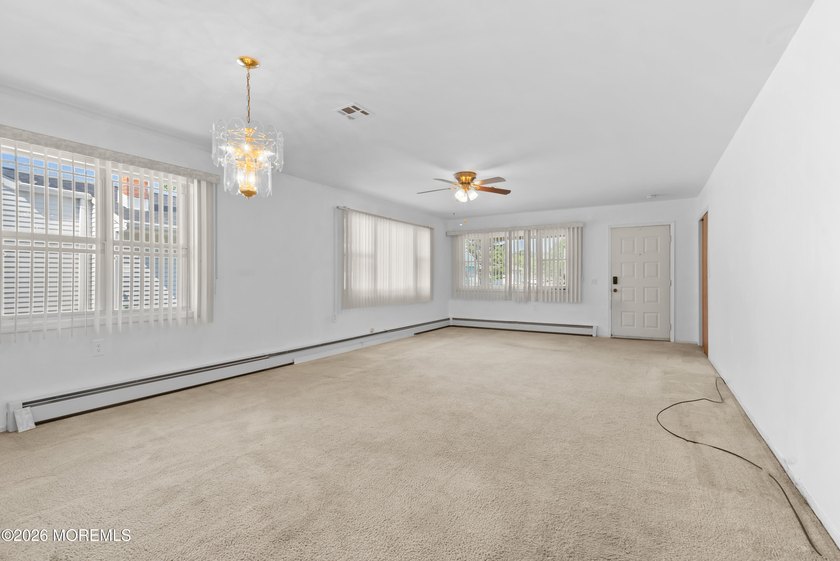 Welcome to 22 Encinitas Drive in the highly desirable Holiday - photo 13