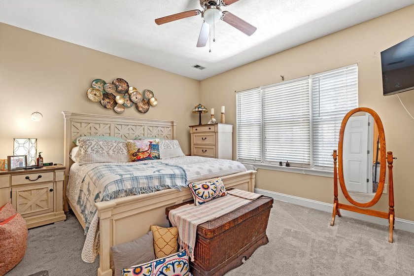 Fountain Pointe Unit 202 is a beautifully maintained 3 bedroom - photo 9