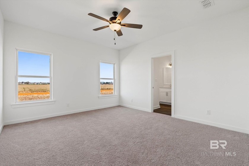 Looking for a great rental investment? This home already has a - photo 12