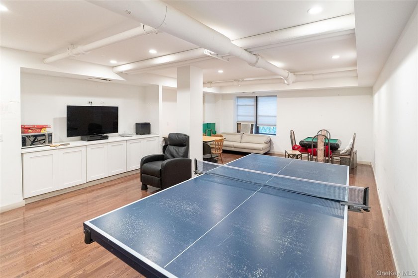 Welcome to The Continental Park, a gated co-op in the heart of - photo 24