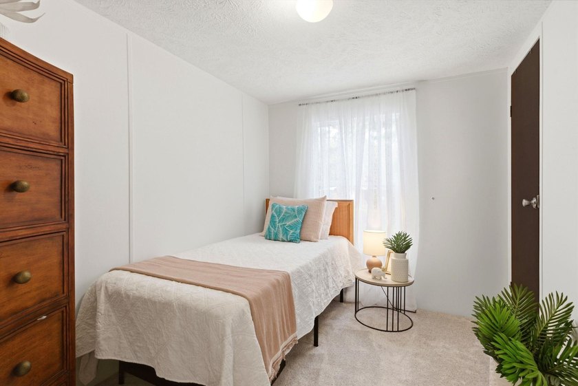 Your Private Wooded Retreat | Modern 3BR/2BA Manufactured home - photo 10