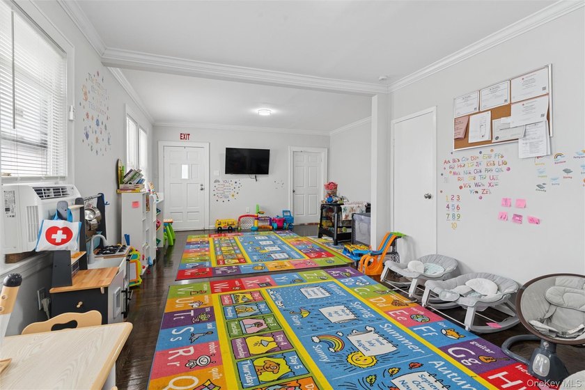 Welcome to 2861 Tilrose Ave in Oceanside, New York-a beautifully - photo 12