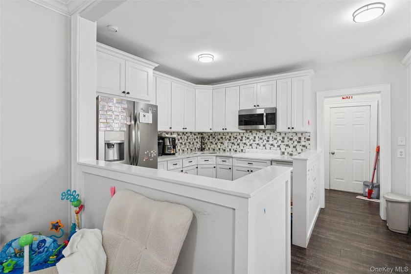 Welcome to 2861 Tilrose Ave in Oceanside, New York-a beautifully - photo 15