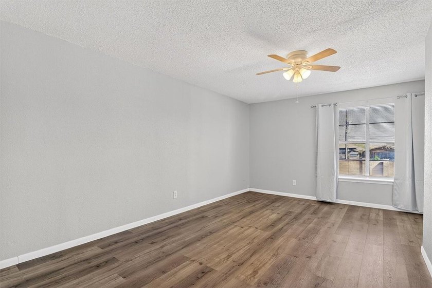 Pretty end unit offering extra privacy. Overlooks the old - photo 18