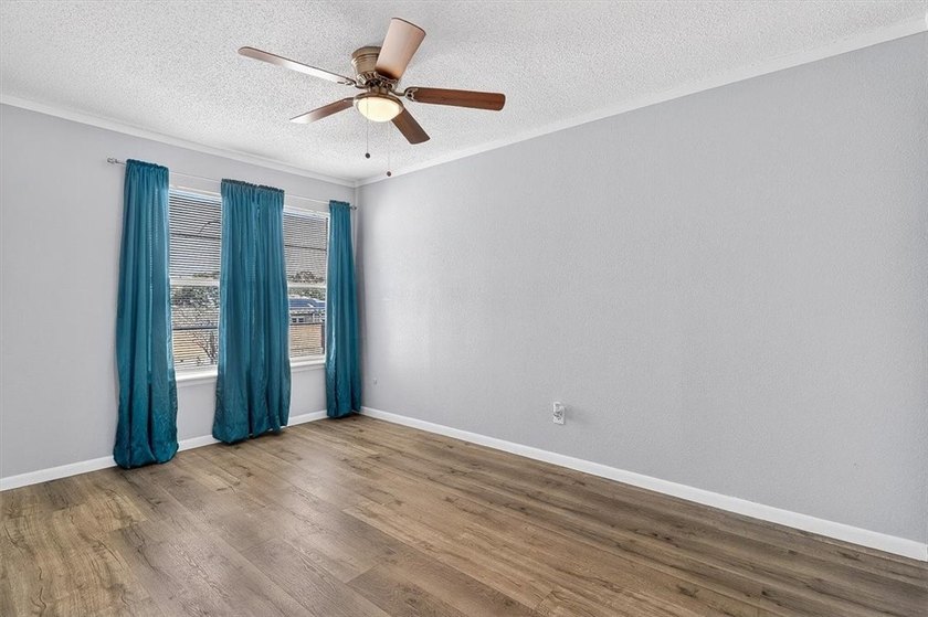 Pretty end unit offering extra privacy. Overlooks the old - photo 23