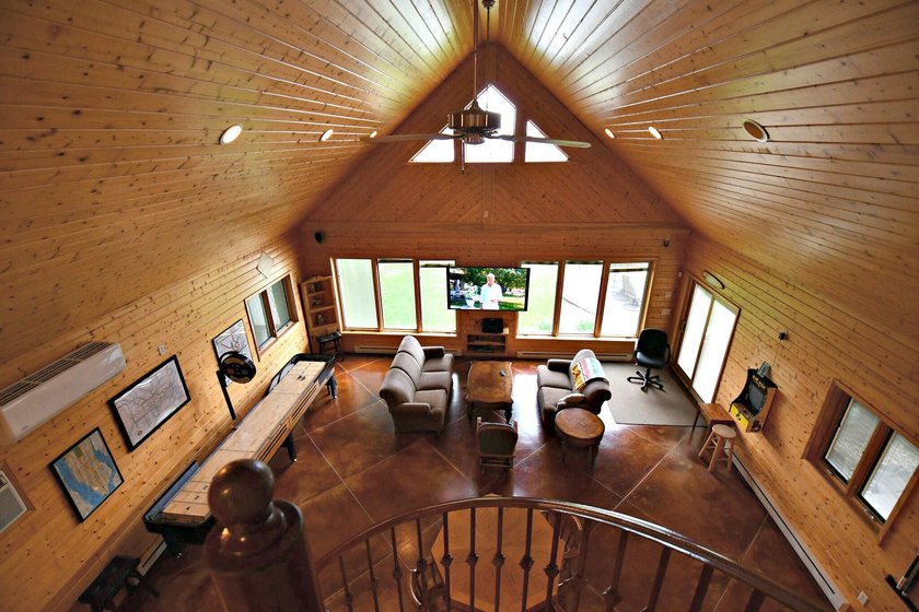 Truly Breathtaking once in a lifetime Home situated on a sublime - photo 6