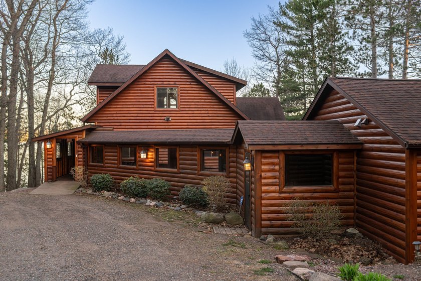 Experience the ultimate Northwoods retreat on the shores of Lac - photo 12