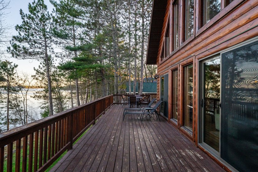 Experience the ultimate Northwoods retreat on the shores of Lac - photo 14