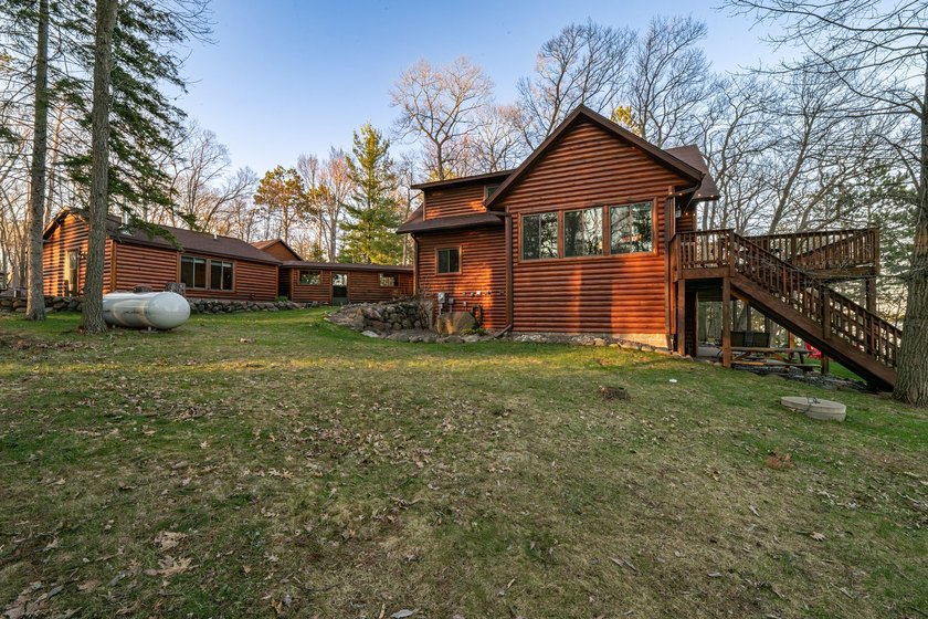 Experience the ultimate Northwoods retreat on the shores of Lac - photo 16