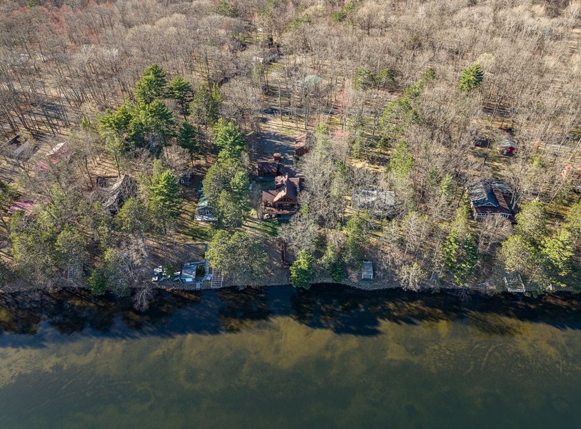 Experience the ultimate Northwoods retreat on the shores of Lac - photo 18
