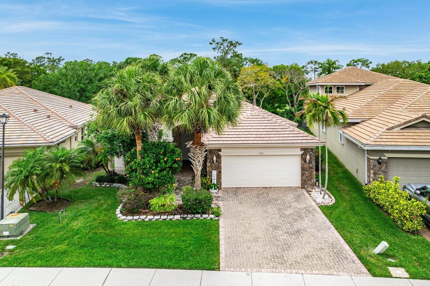 Welcome home to your spacious 4 bedroom, 3 bath home with a 2 - photo 21
