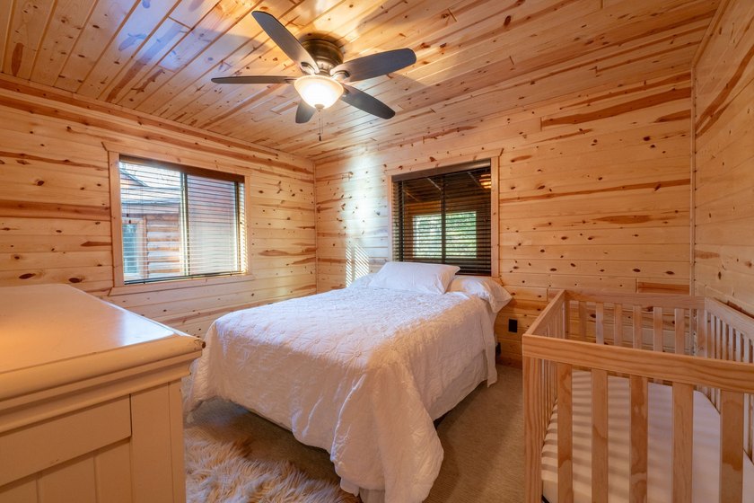 Experience the ultimate Northwoods retreat on the shores of Lac - photo 26