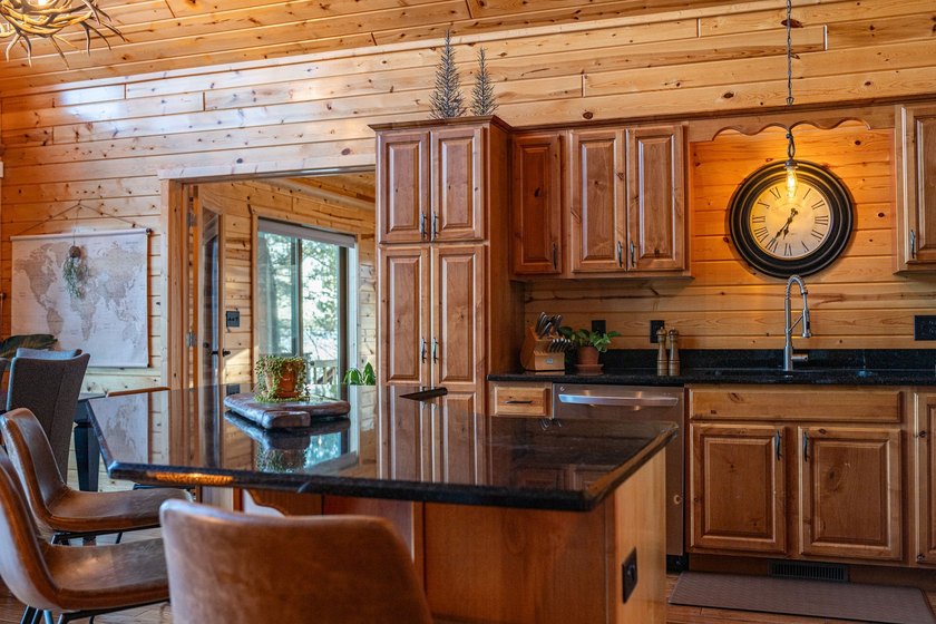 Experience the ultimate Northwoods retreat on the shores of Lac - photo 30