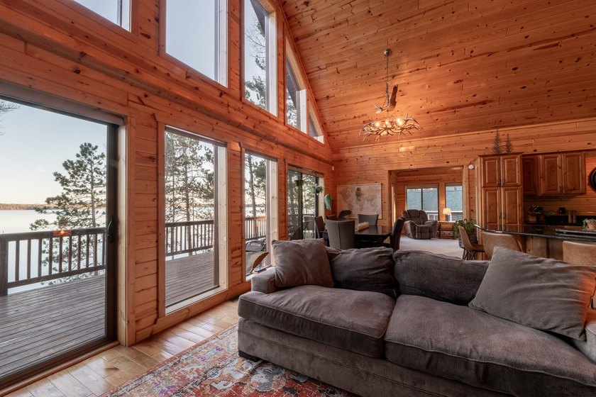 Experience the ultimate Northwoods retreat on the shores of Lac - photo 31