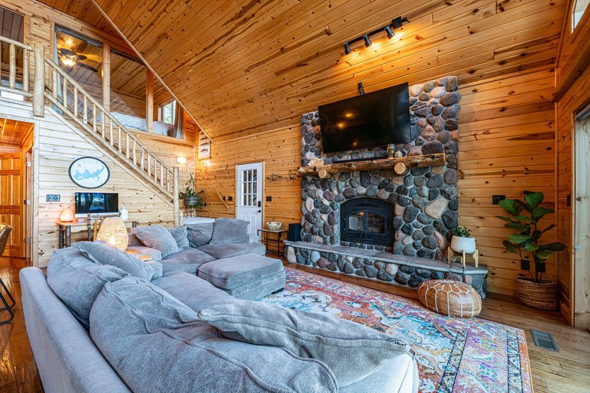 Experience the ultimate Northwoods retreat on the shores of Lac - photo 33