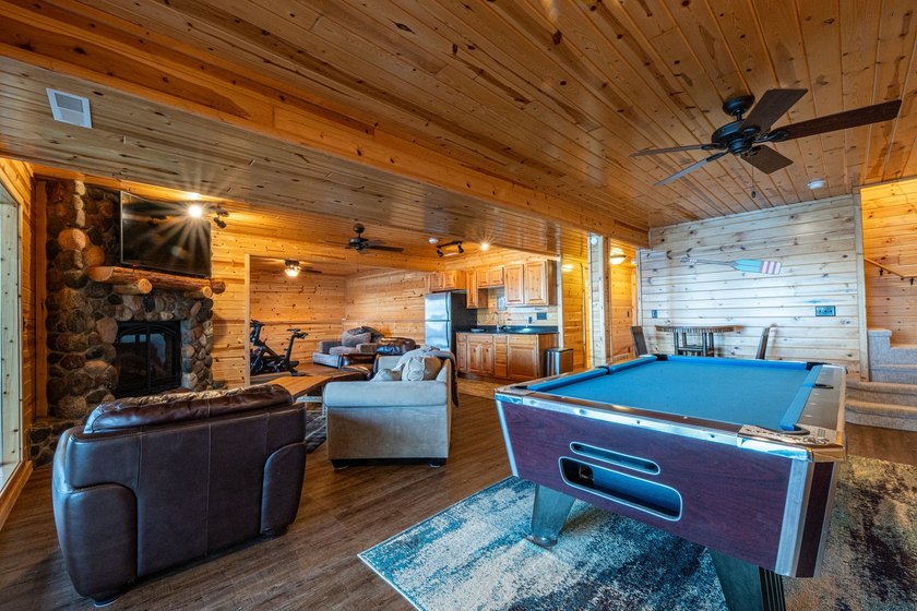 Experience the ultimate Northwoods retreat on the shores of Lac - photo 36