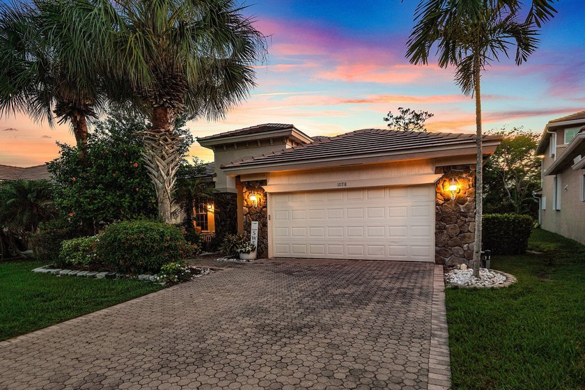 Welcome home to your spacious 4 bedroom, 3 bath home with a 2 - photo 38