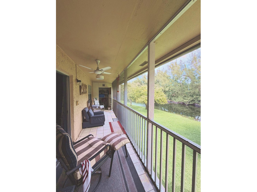 Beautiful corner-unit condo located in the desirable 55+ - photo 9