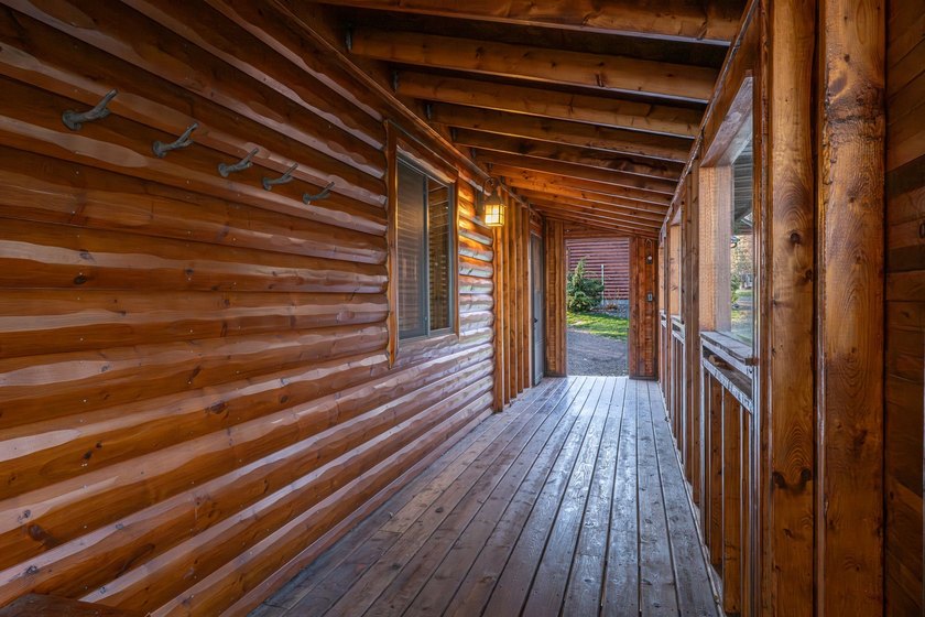 Experience the ultimate Northwoods retreat on the shores of Lac - photo 41
