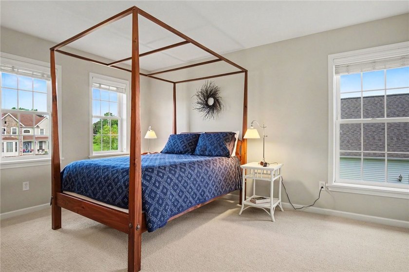 Welcome to this beautifully maintained Colonial in the heart of - photo 18