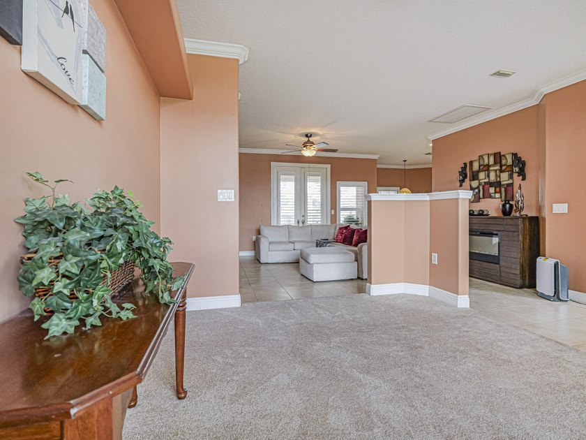 Must-see beautiful 4BR/3BA/2-car garage home with office - photo 18