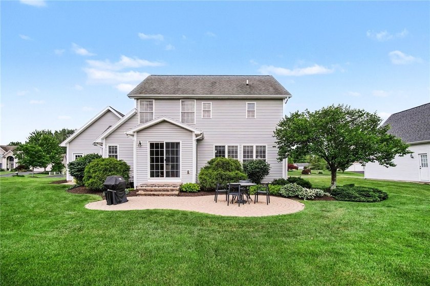 Welcome to this beautifully maintained Colonial in the heart of - photo 27