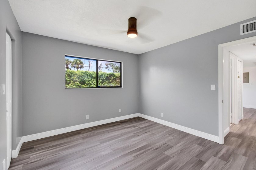 Welcome to easy living in the highly sought-after 55+ community - photo 28