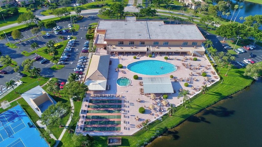 Welcome to easy living in the highly sought-after 55+ community - photo 43