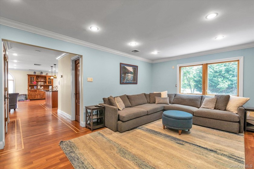 This spacious colonial checks all the boxes plus so much more! - photo 11