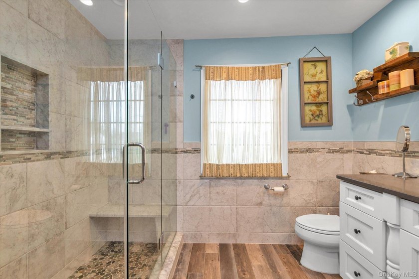 This spacious colonial checks all the boxes plus so much more! - photo 14