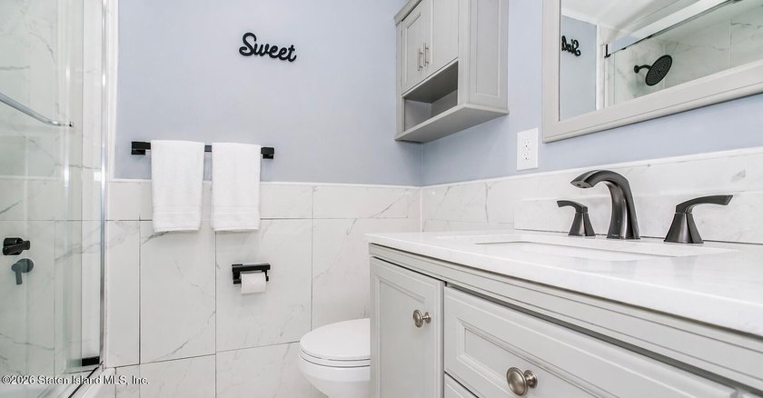 Welcome to 192 Monahan Ave- this recently renovated and spacious - photo 23