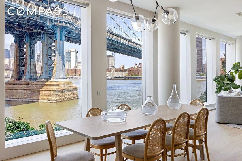 Boasting unmatched views of the Manhattan and Brooklyn Bridges - photo 5