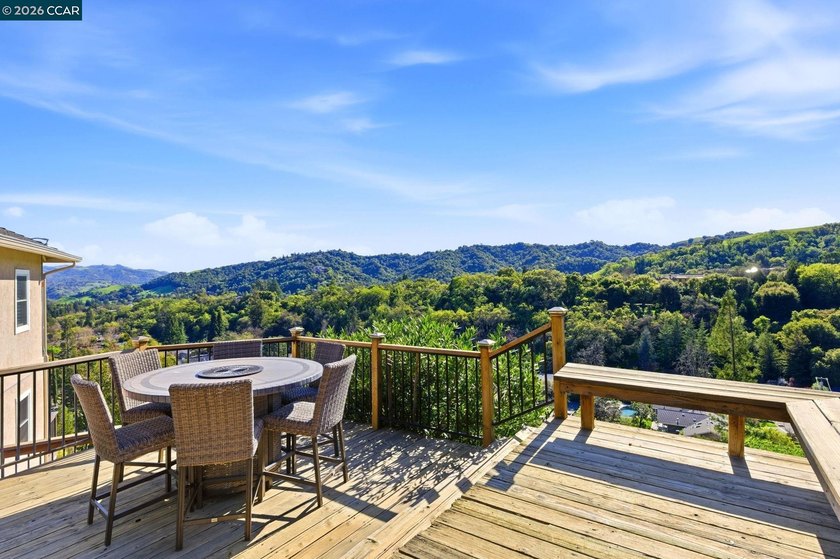 Tucked into one acre of peaceful hillside in coveted Lafayette - photo 33