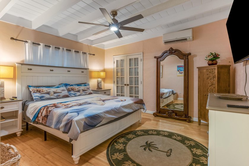 TURNKEY CANAL-FRONT RETREAT IN KEY COLONY BEACH! Welcome to your - photo 41