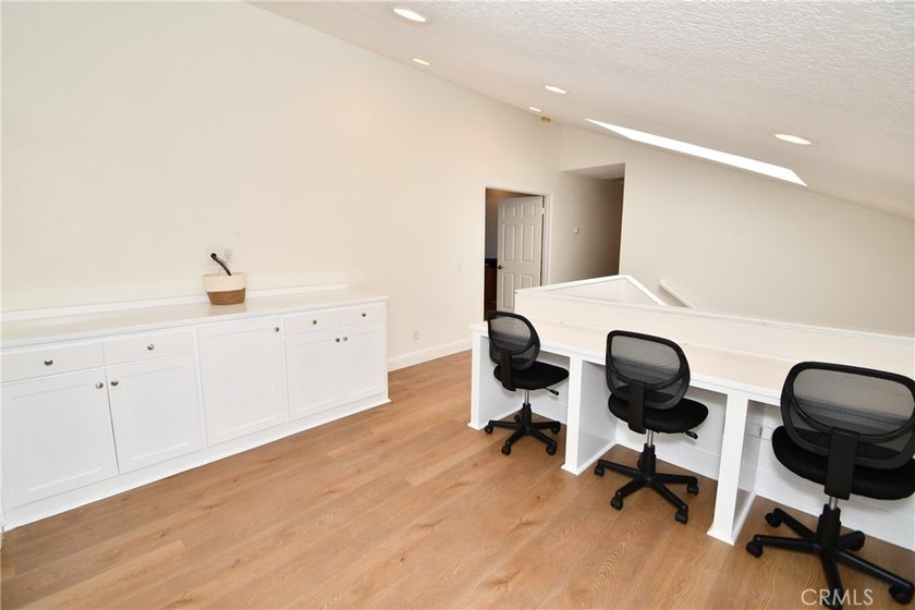 Please contact Melanie Hane with Beach City Brokers, DRE#: - photo 42